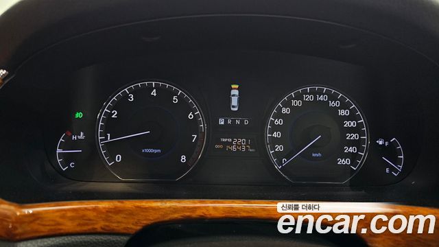 Hyundai Equus 2010 — photo 11