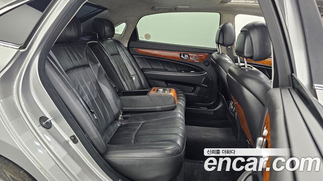 Hyundai Equus 2010 — photo 17