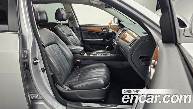 Hyundai Equus 2010 — photo 18