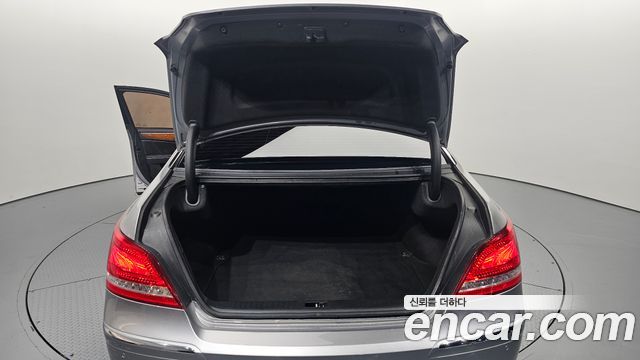 Hyundai Equus 2010 — photo 26