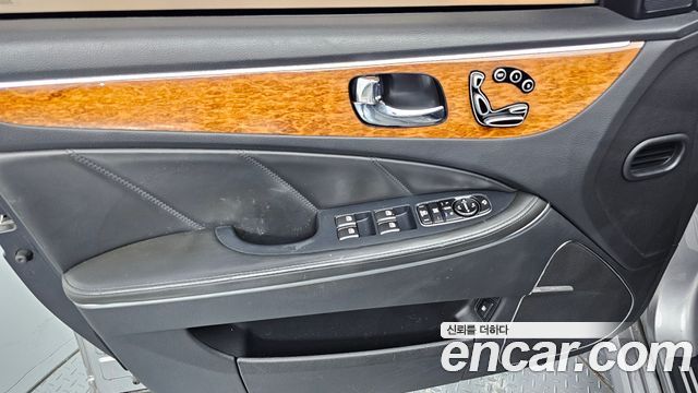 Hyundai Equus 2010 — photo 14