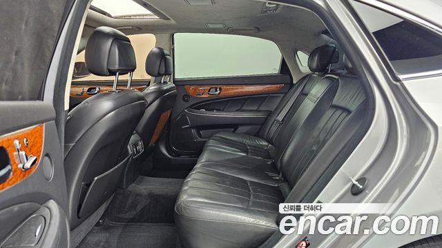 Hyundai Equus 2010 — photo 16