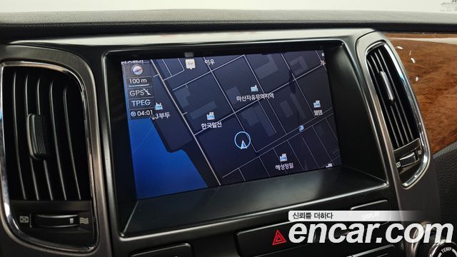 Hyundai Equus 2010 — photo 32