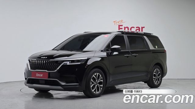 Kia Canival 2023 — photo 1