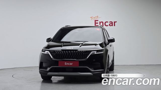 Kia Canival 2023 — photo 3