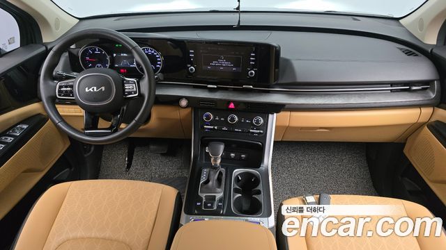 Kia Canival 2023 — photo 7
