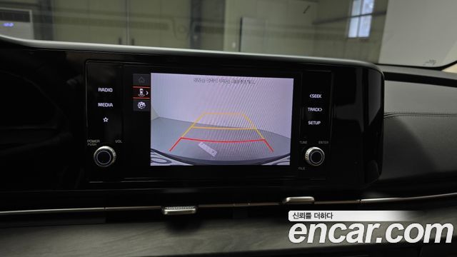 Kia Canival 2023 — photo 15