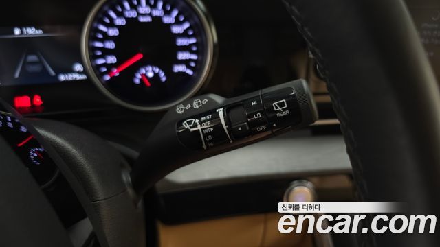 Kia Canival 2023 — photo 18