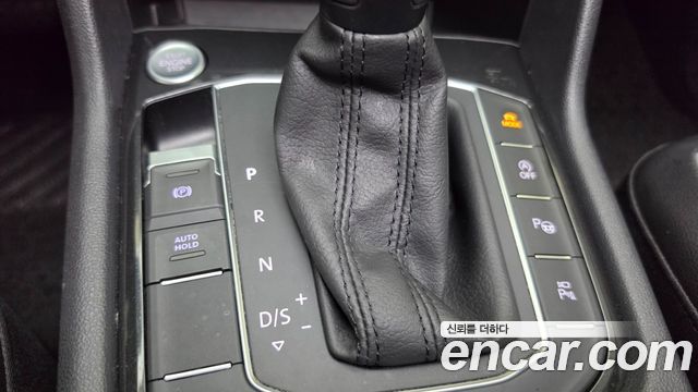 Volkswagen Tiguan 2020 — photo 13