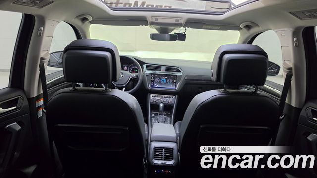 Volkswagen Tiguan 2020 — photo 15