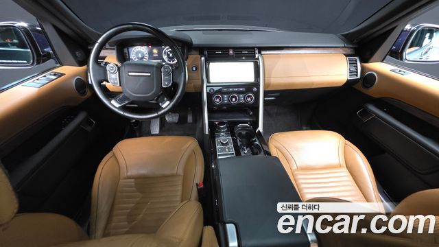 Land Rover Discovery 2018 — photo 10
