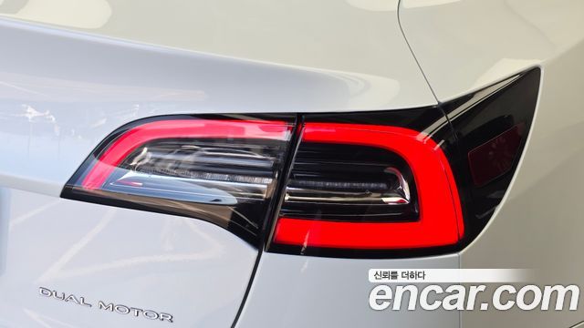 Tesla Model 3 2021 — photo 9