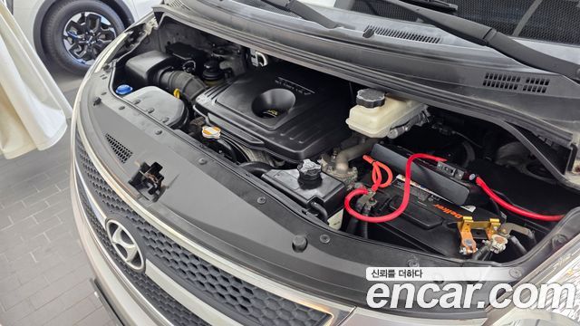 Hyundai Starex 2011 — photo 6