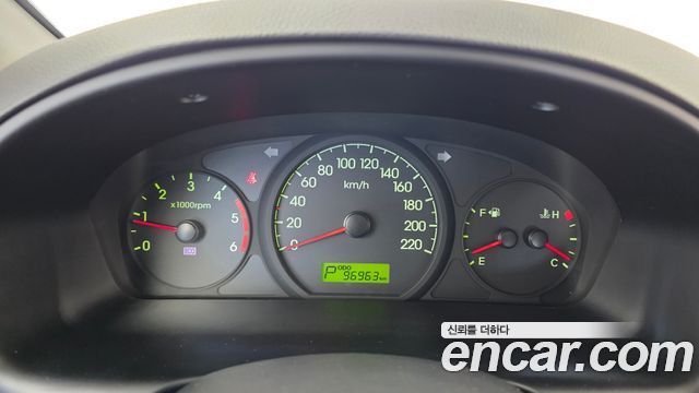 Hyundai Starex 2011 — photo 8