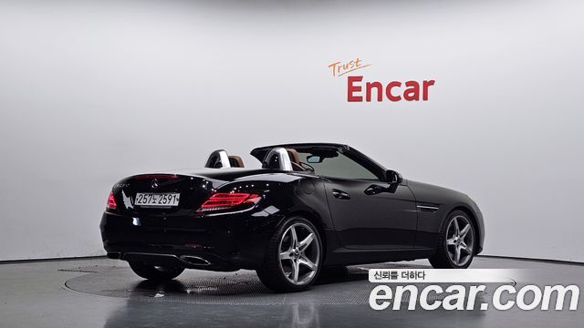 Mercedes-Benz SLC-Class 2019 — photo 2
