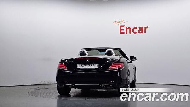 Mercedes-Benz SLC-Class 2019 — photo 4