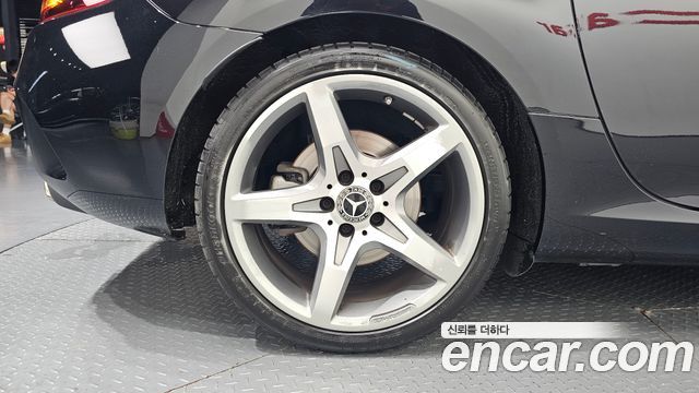 Mercedes-Benz SLC-Class 2019 — photo 5