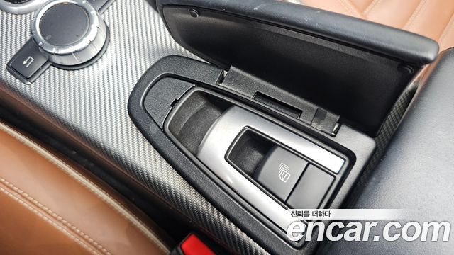 Mercedes-Benz SLC-Class 2019 — photo 23