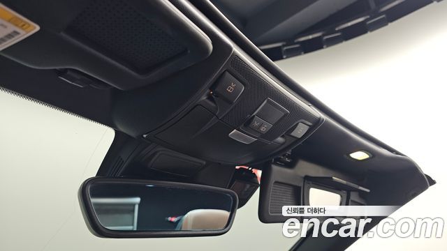 Mercedes-Benz SLC-Class 2019 — photo 26