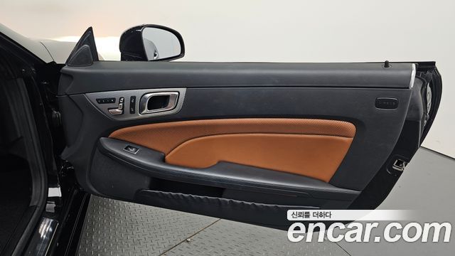 Mercedes-Benz SLC-Class 2019 — photo 14