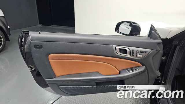 Mercedes-Benz SLC-Class 2019 — photo 15