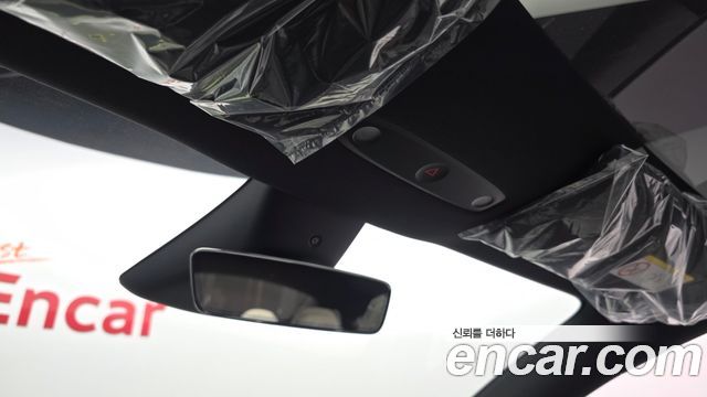 Tesla Model Y 2026 — photo 19