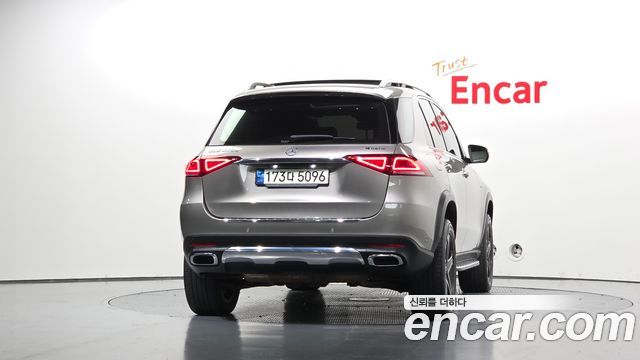 Mercedes-Benz GLE-Class 2021 — photo 4