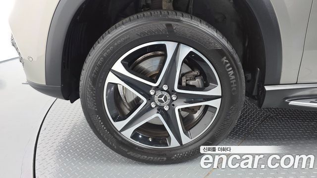 Mercedes-Benz GLE-Class 2021 — photo 5