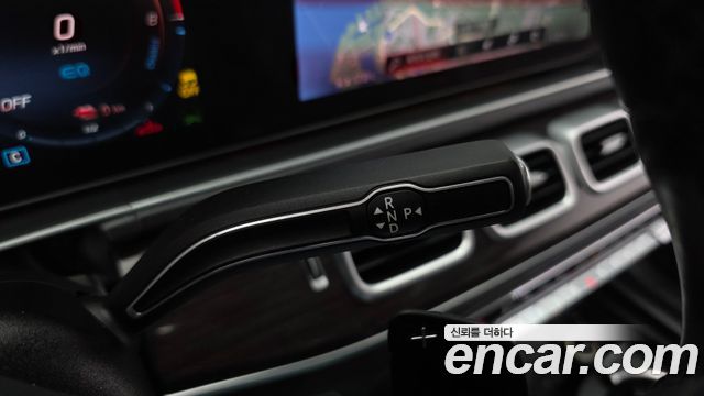 Mercedes-Benz GLE-Class 2021 — photo 12