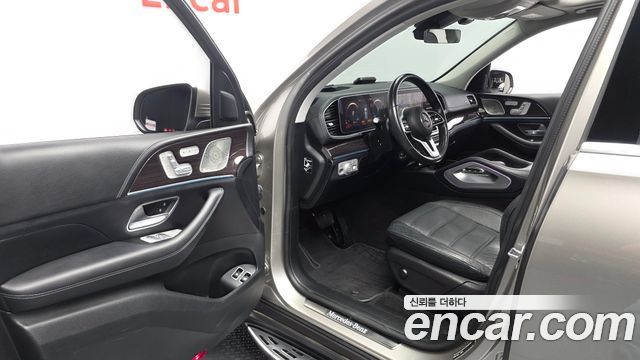 Mercedes-Benz GLE-Class 2021 — photo 13