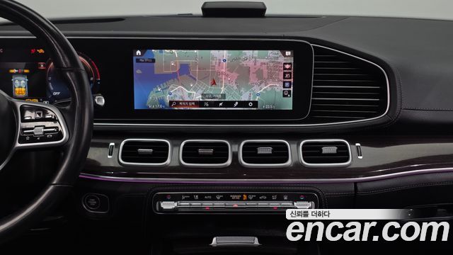 Mercedes-Benz GLE-Class 2021 — photo 20