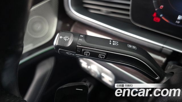Mercedes-Benz GLE-Class 2021 — photo 25