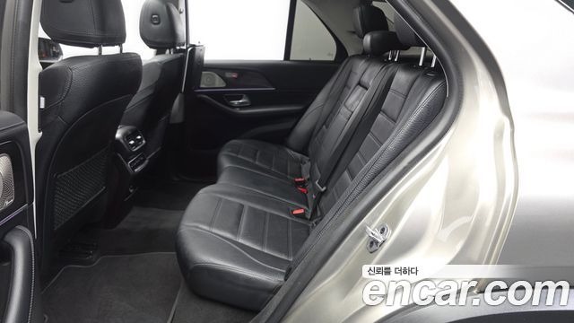 Mercedes-Benz GLE-Class 2021 — photo 16
