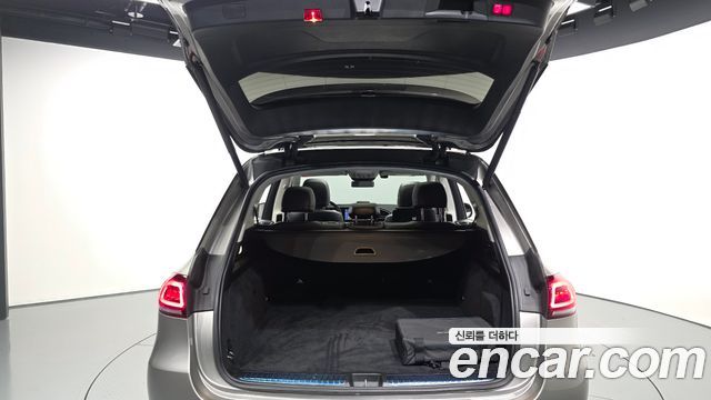 Mercedes-Benz GLE-Class 2021 — photo 31