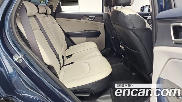 Kia Sportage 2022 — photo 17