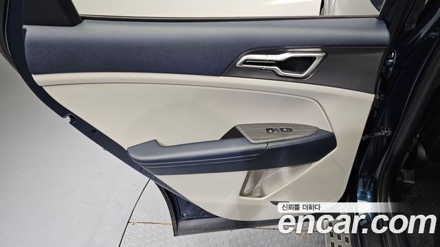 Kia Sportage 2022 — photo 15