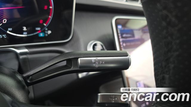 Mercedes-Benz S-Class 2022 — photo 12