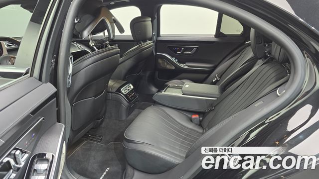 Mercedes-Benz S-Class 2022 — photo 17