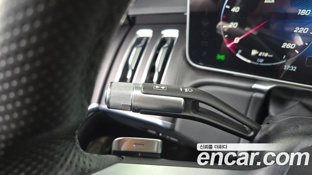 Mercedes-Benz S-Class 2022 — photo 20