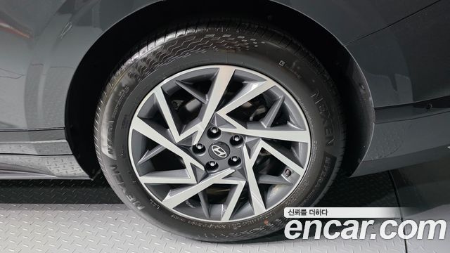 Hyundai Grandeur 2023 — photo 7