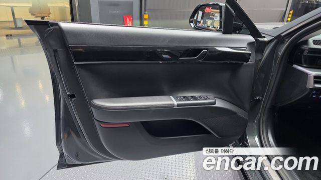 Hyundai Grandeur 2023 — photo 14