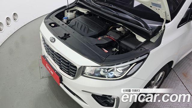 Kia Canival 2020 — photo 6