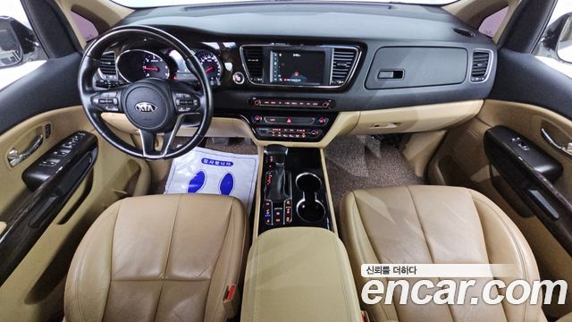 Kia Canival 2020 — photo 10