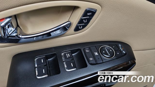 Kia Canival 2020 — photo 19