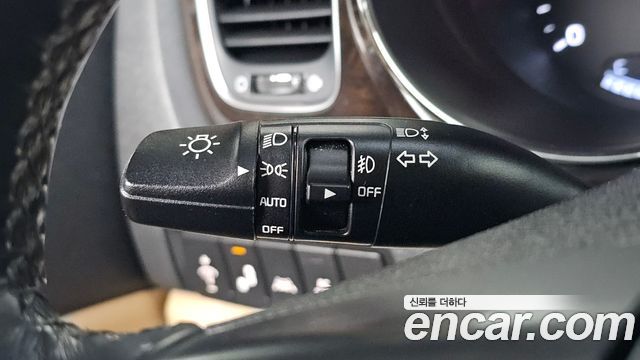 Kia Canival 2020 — photo 23