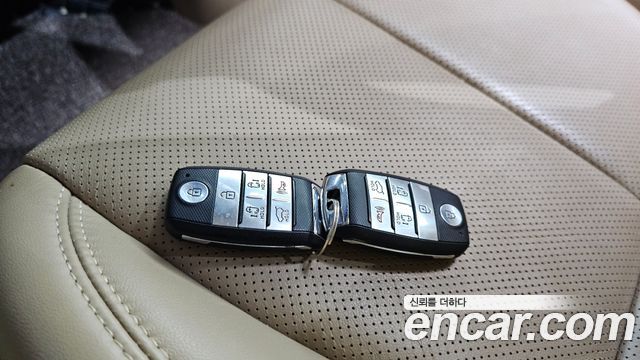 Kia Canival 2020 — photo 27