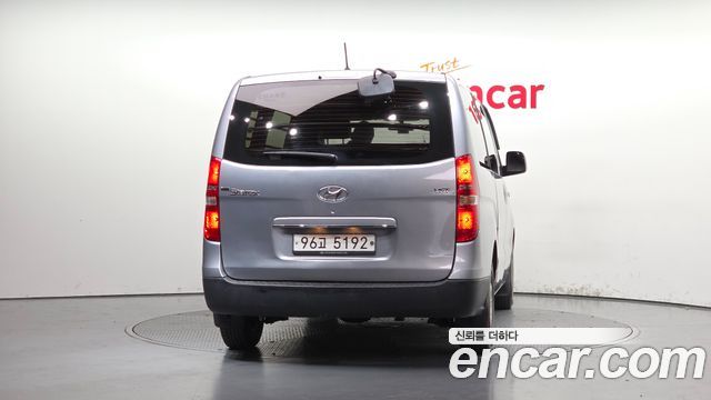 Hyundai Starex 2019 — photo 4