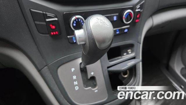 Hyundai Starex 2019 — photo 9