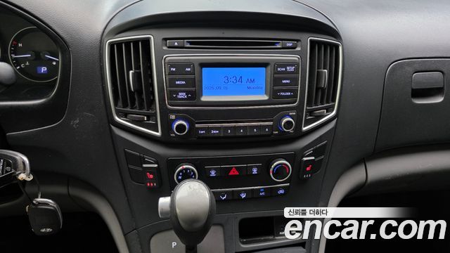 Hyundai Starex 2019 — photo 18