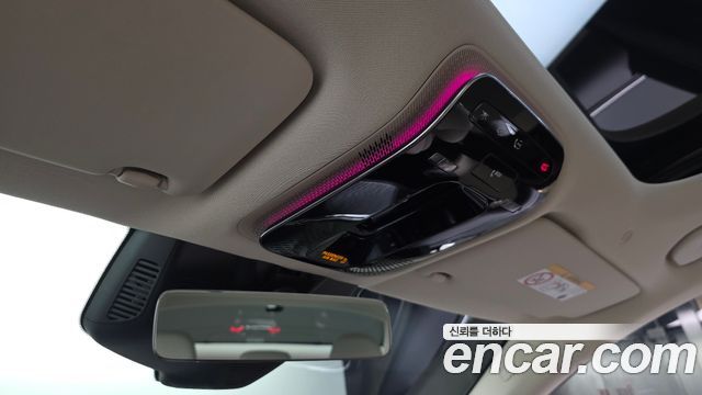 Mercedes-Benz E-Class 2025 — photo 27
